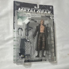 McFarlane Toys Metal Gear Solid Action Figure Set Boxed w/ Rifle Knife Pistol
