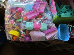 Shopkins- Disney Happy Places Mixed – Moose Figures, Accessories – Large Lot