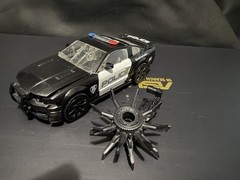 Transformers Studio Series 28 Deluxe Class Barricade Complete