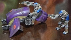 Halo 2 Joyride Ghost Joy Ride 2004 + 2 Brute Figure Bundle With Guns