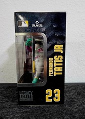SDCC 2025 UCC Exclusive McFarlane Toys Fernando Tatis Jr 7″ Figure 2,000 Pieces
