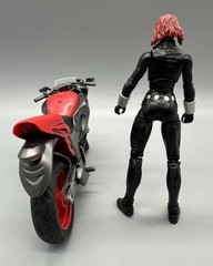Marvel Legends Series Deluxe Riders Black Widow with Motorcycle