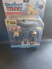 Roblox DevSeries SHARK BITE 2: SHARK CAGE Figure Set W/Exclusive Virtual Code
