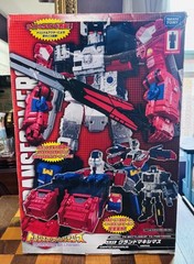 Transformers Grand Maximus Takara Tomy Exclusive Spike Cerebros Fortress-New