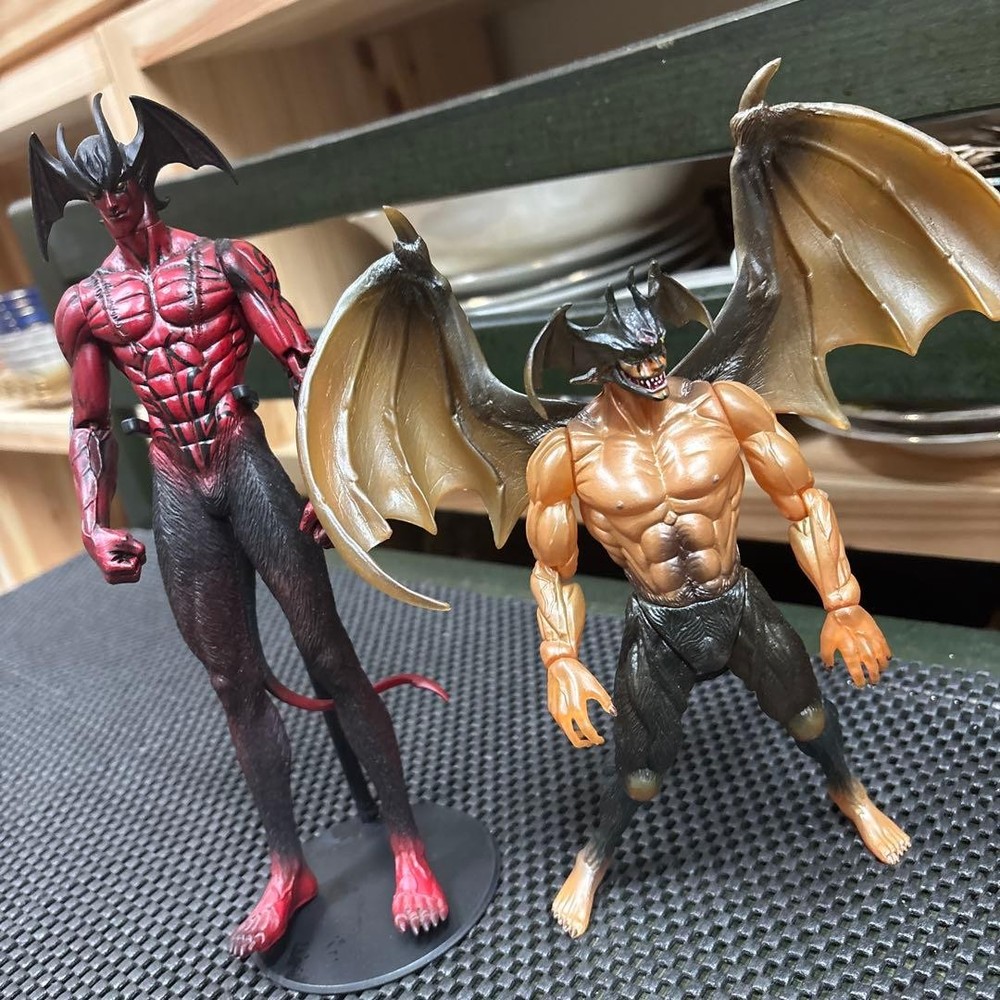 Devilman Figure 2pc Movable Set Red Gold with Stand Authentic Original