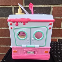 Num Noms Lip Gloss Ice Cream Rolling Truck MGA Entertainment 2016 TRUCK ONLY!