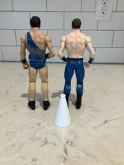 WWE Mattel Basic Battle Pack 41 Vaudevillains Simon Gotch Aiden English Figures