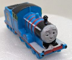 Capsule Plarail Miniature Thomas Tank Engine & Mavis Diesel Shunter 52mm & 40mm