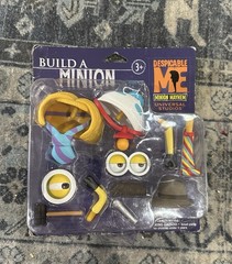 Despicable Me Build A Minion Set New Minion Mayhem Universal Studios NEW NIP