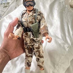 Military Soldier Action Figure Desert Camo Uniform w/ Clothes Helmet Belt Pouch