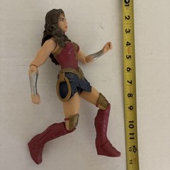 DC Comics Wonder Woman Action Figure Red Gold Blue DC Universe Comic Book Heroes