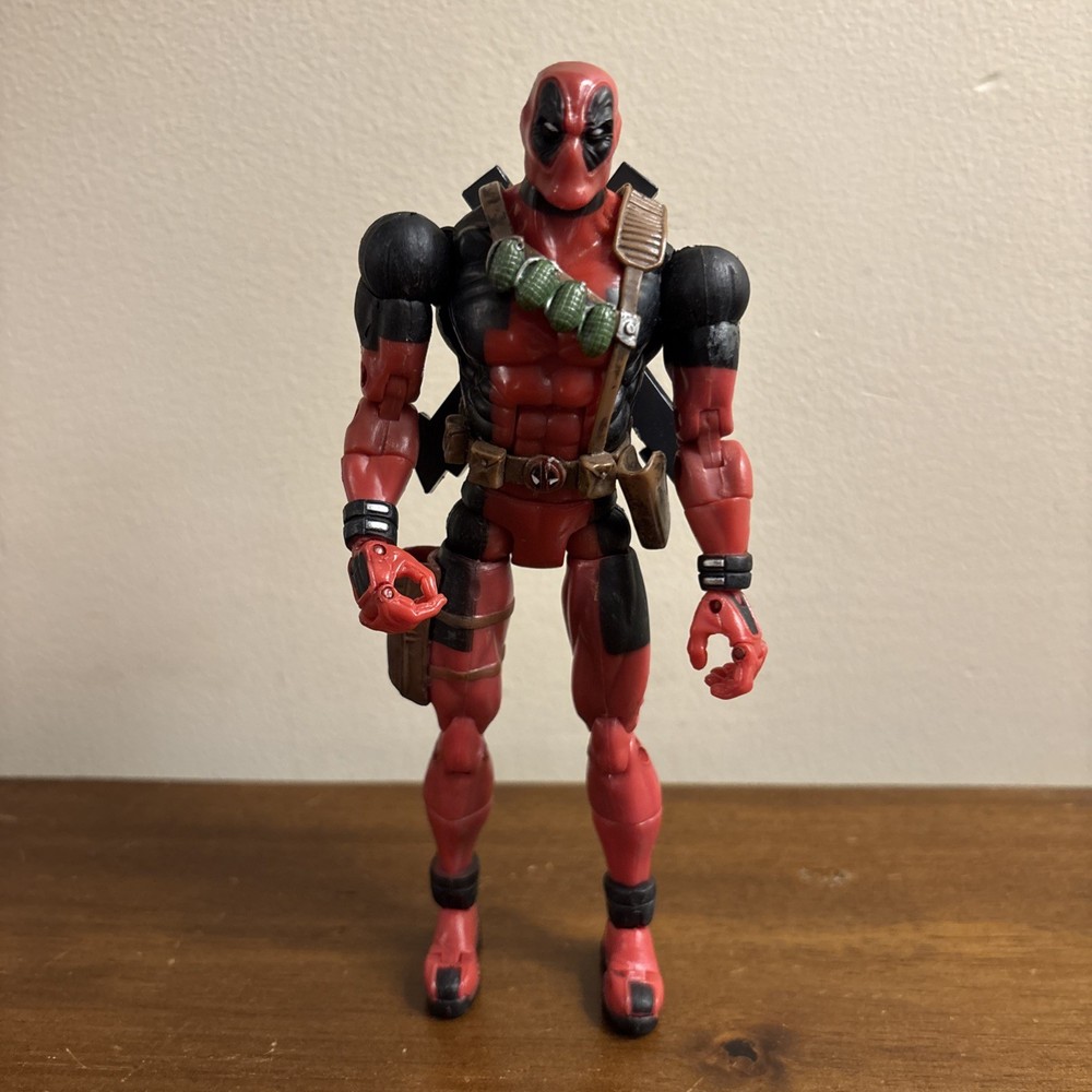 Toybiz Marvel Legends Series VI 6 Deadpool 2003 Action Figure Loose Incomplete