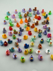 3d Printed Tiny Angry Ducks (Randomized 20/50/100 Packs)