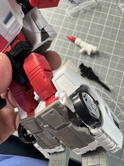 Transformers Kingdom Red Alert WFC Trilogy Deluxe Class Generations