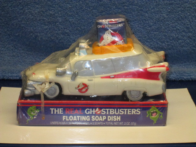 1986 THE REAL GHOSTBUSTERS ECTO-1 CAR TV MOVIE CARTOON FLOATING SOAP DISH SEALED