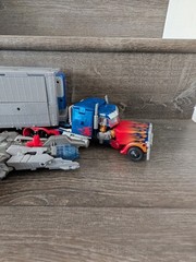 2011 Transformers Dark Of The Moon DOTM Ultimate Optimus Prime – Incomplete