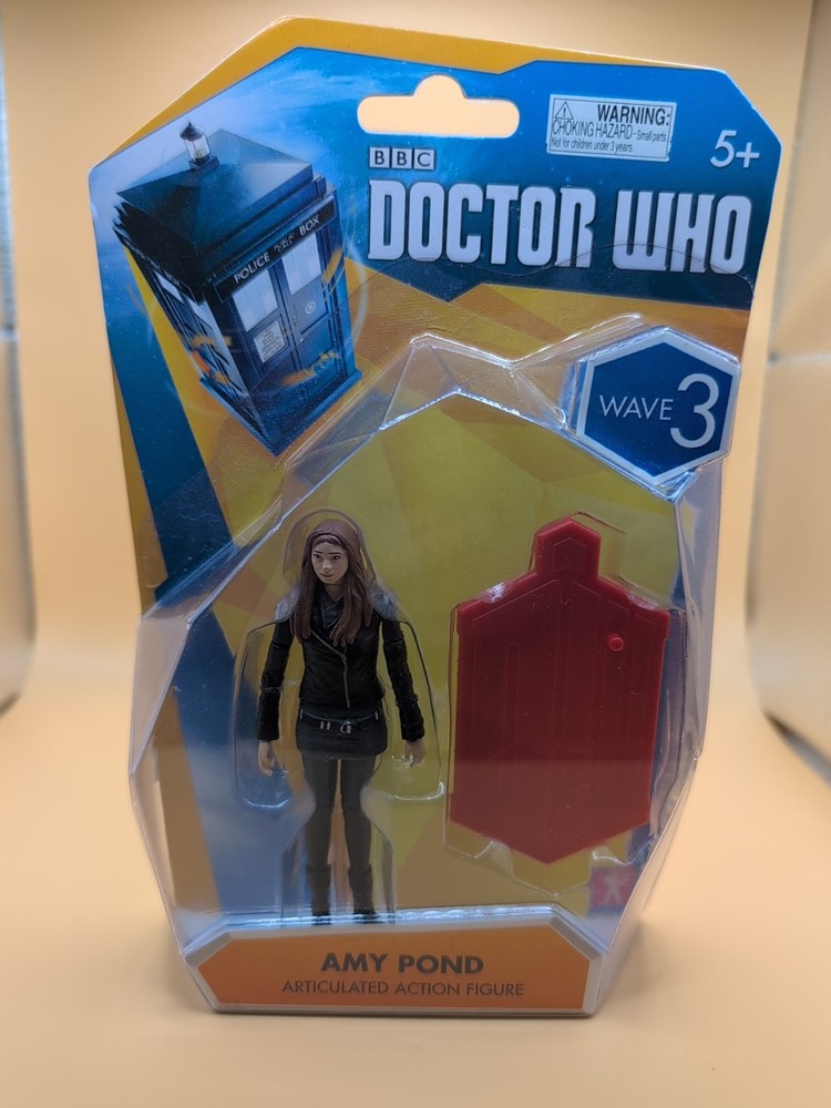Doctor Who Wave 3 3.75″ Action Figure Amy Pond, New in Damaged Package