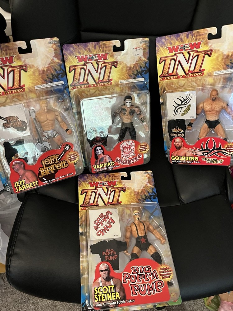 WCW Action Figure TNT T-Shirts ‘N Tattoos Complete Set Of 4 Sealed Vampiro 2000