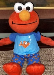 Sesame Street Elmo Sleepy Time Snores Music Sound Fish PJ’s 12″ Plush Hasbro