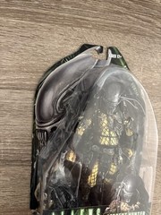 Aliens vs. Predator SERPENT HUNTER Video Game PREDATOR NECA Sealed MIP 2017