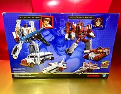 2022 Street Fighter II x Transformers – Optimus Prime (RYU) vs Megatron (BISON)
