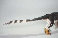 Jurassic Cyberzoic Utahraptor Ostrommaysi 1/18 Scale Creative Beast Studio