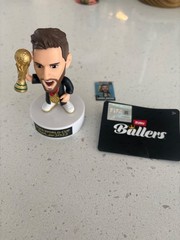 Super rare Messi Fifa Zuru figure