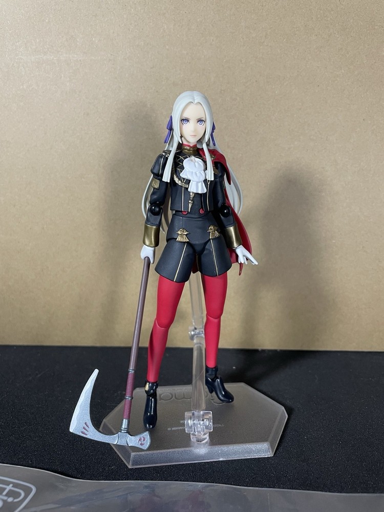 Figma Fire Emblem Three Houses Edelgard von Hresvelg (Out Of Box)