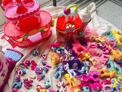 Huge Mixed Lot My Little Pony, 72 Ponies Over 100 Various Accessories 3 Playsets