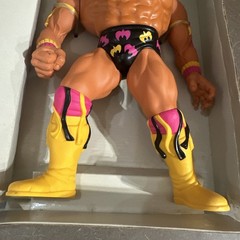 Vintage WWF Ultimate Warrior Talking Poseable Action Figure with original box