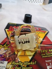 Yu-Gi-Oh! Series 1 Duel Monster Spin Keychain Blue-Eyes White Dragon 1996 – NEW