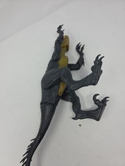 Mattel Jurassic World Slash N Battle Scorpios Rex Dino Escape Figure