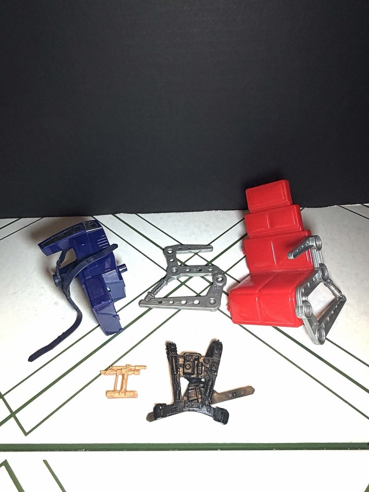 1986 Mattel BraveStarr Fort Kerium Chair Red Throne Parts Weapons Lot
