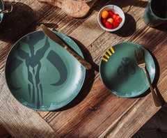 Star Wars Boba Fett Mandalorian 4-Piece Stoneware Dinner Set