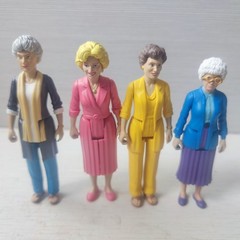 Lot of 4pcs 3.75″ Golden Girls Retro Action Figures Dorothy Rose Blanche Sophia
