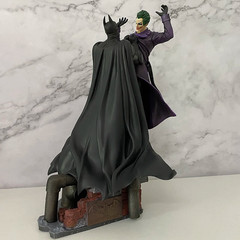 Batman vs Joker Arkham Origins Action Figure Statue Diorama 28cm Model Toy