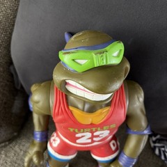 Donatello Vintage 1992 13″ Ninja Turtles Giant Slam Dunkin #23 Basketball Figure