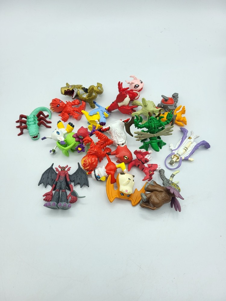 22 Vintage Bandai Digimon Mini Figures H-T Bandai Rare Lot PVC