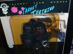 CHEONG HONG KONG POLICE SDU 1999 DRAGON FIGURES SOME YELLOWING INSIDE