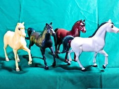 Lot Of 4 Mattel DREAMWORKS SPIRIT UNTAMED HERD Toy Horse Action Figures