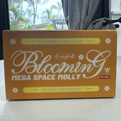 Authentic Pop Mart Mega Space Molly 100% Blooming Series- La Margherita. Sealed