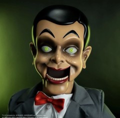 Goosebumps Slappy Dummy Prop Trick Or Treat Studios Glow In The Dark Doll NEW