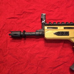 Life-size Fortnite Legendary GOLD SCAR EVA Cosplay Prop Replica Assault Rifle