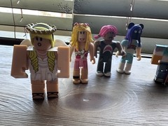 R0BL0X Figures