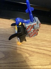 1991 PENGUIN COMMANDO BATMAN BEGINS KENNER 2.5″ ACTION FIGURE DC COMICS