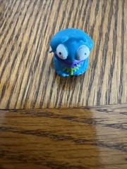 The Trash Pack Series 3 Feral Fly Blue Rare 1″ Collectible Figure Adult Owned
