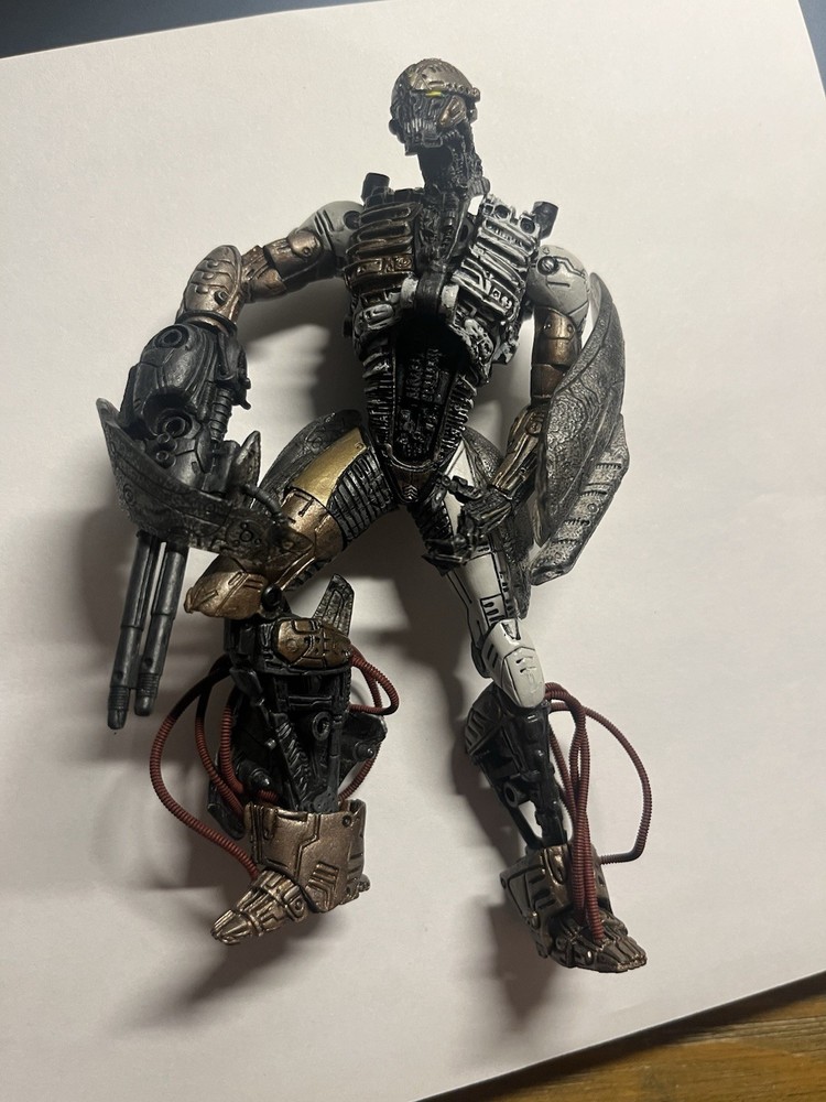 Spawn Series 18 Interlink 6 RIGHT ARM RA5 OF GAINT ROBOT MCFARLANE TOYS