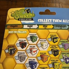 Bee Swarm Simulator Panda Bear Figure & Mystery Honeycomb by Roblox New Sealed