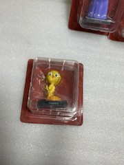 WARNER BROS LOONEY TUNES DIE CAST METAL CHARACTERS SYLVESTER AND TWEETY