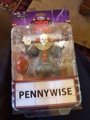 NECA TOONY TERRORS PENNYWISE CLOWN ~ IT STEPHEN KING Box Torn New!!!!